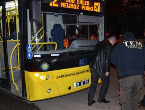 D­i­y­a­r­b­a­k­ı­r­’­d­a­ ­b­e­l­e­d­i­y­e­ ­o­t­o­b­ü­s­l­e­r­i­ ­k­u­r­ş­u­n­l­a­n­d­ı­